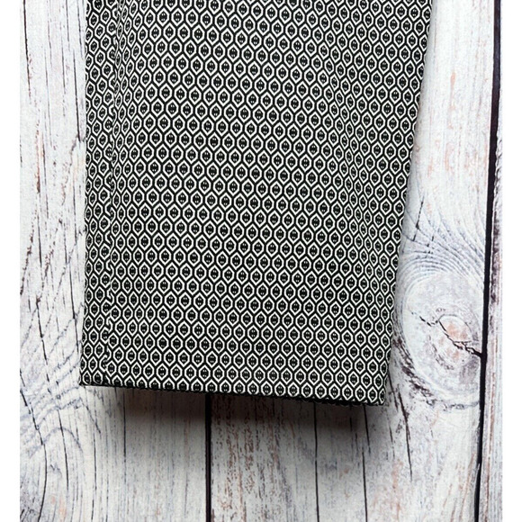 Chico's So Slimming Black/White Diamond Brigitte Slim Ankle Pant Size 2/34 - Picture 3 of 7